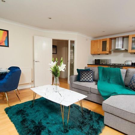 Exquisite Cambridge Abode - Sleeps 6 - Parking Apartment Luaran gambar
