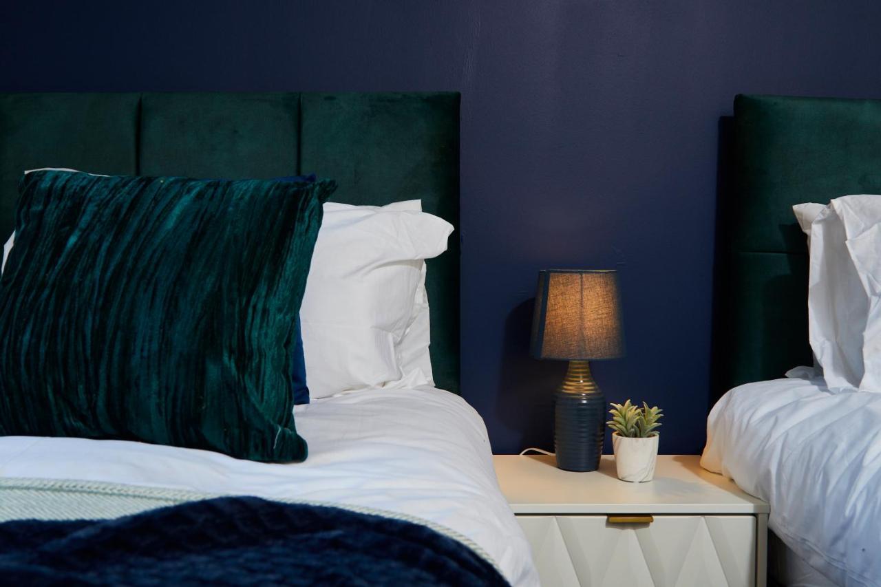 Exquisite Cambridge Abode - Sleeps 6 - Parking Apartment Luaran gambar
