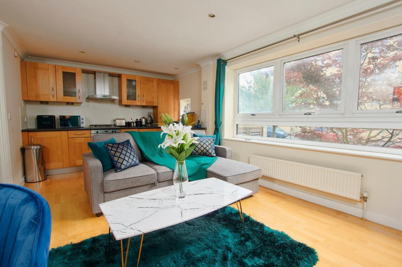 Exquisite Cambridge Abode - Sleeps 6 - Parking Apartment Luaran gambar