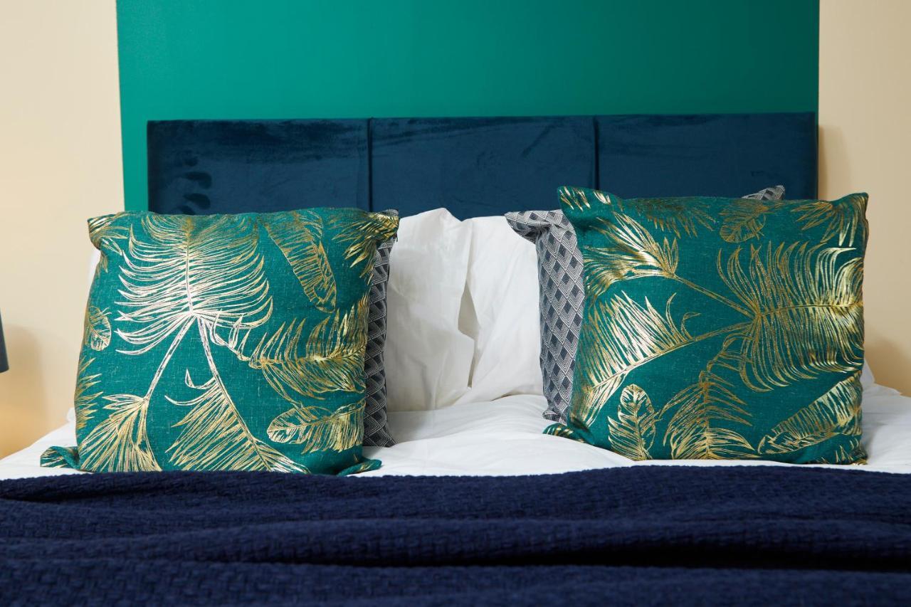 Exquisite Cambridge Abode - Sleeps 6 - Parking Apartment Luaran gambar